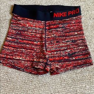 Nike pro